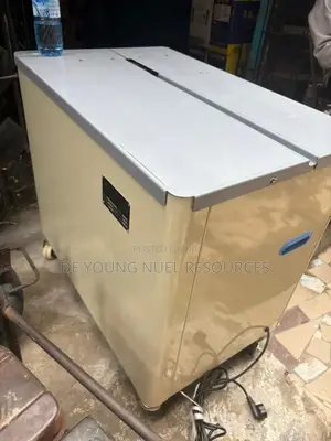 Quality Simi Automatic Strapping Machine