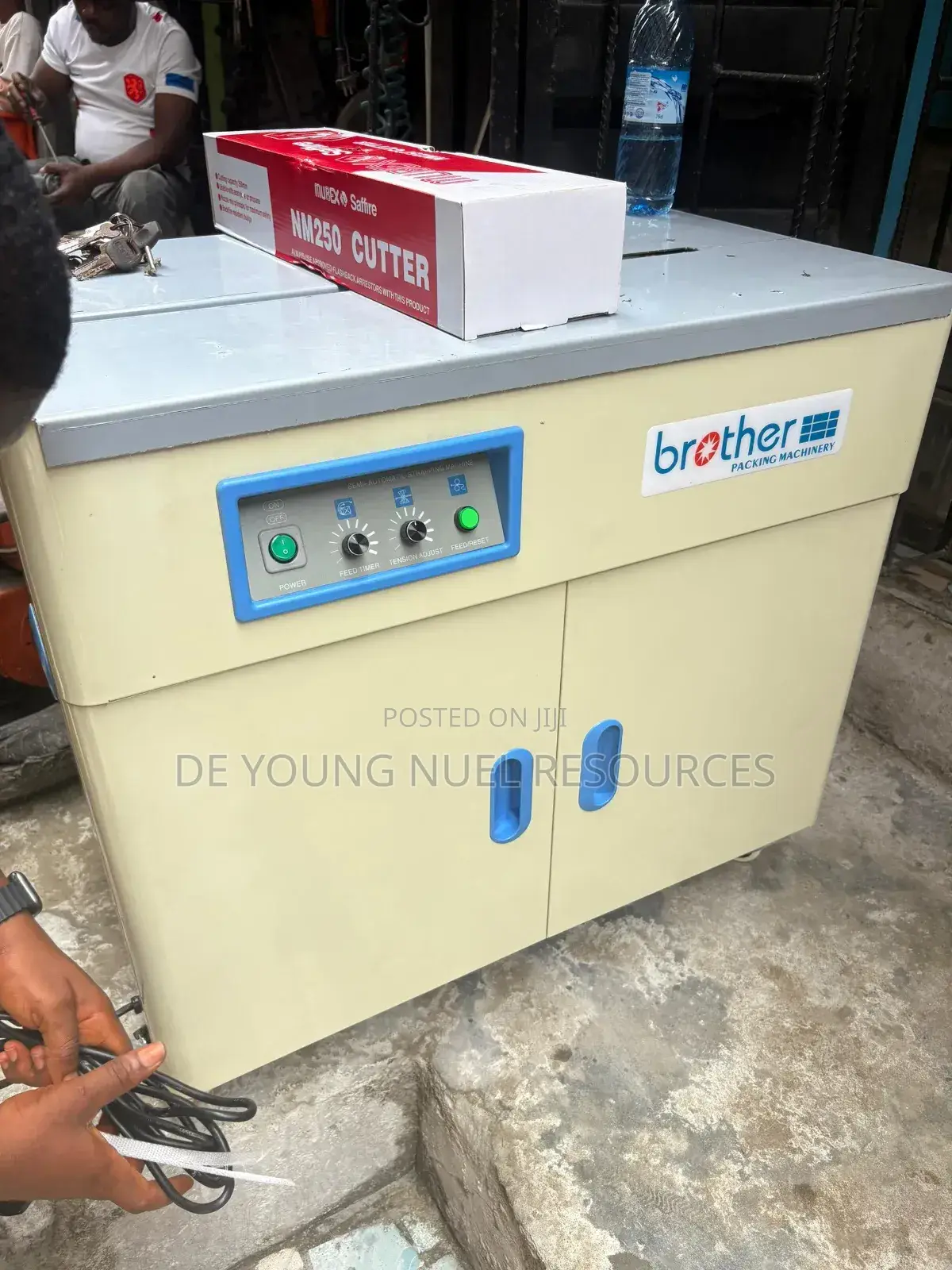 Quality Simi Automatic Strapping Machine