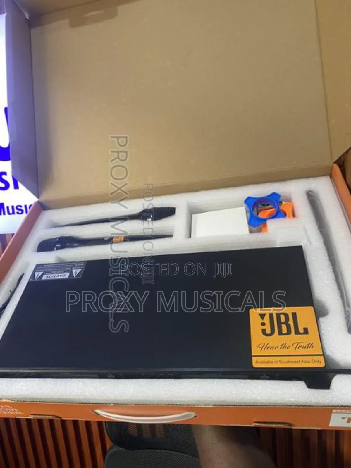 JBL Vm860 Wireless Microphone System (Uhf)