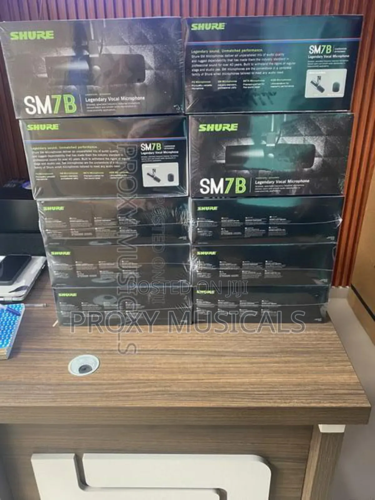 Sm7b Corded Dynamic Legendary Vocal Microphone