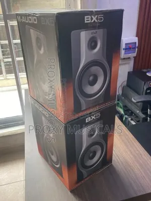M-Audio Bx5 Carbon Studio Monitor Speaker