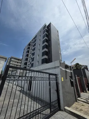 3bdrm Apartment in Lekki Phase 1 for sale