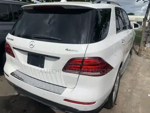 Mercedes-Benz GLE-Class GLE 350d 4MATIC 2017 White