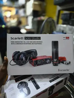 Focusrite Scarlett Solo Bundle 3rd Gen Audio Interface