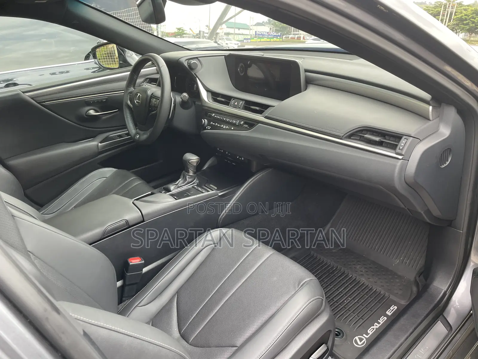 Lexus ES 2020 Gray