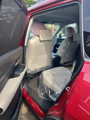 New Toyota Highlander XLE 2025 Red