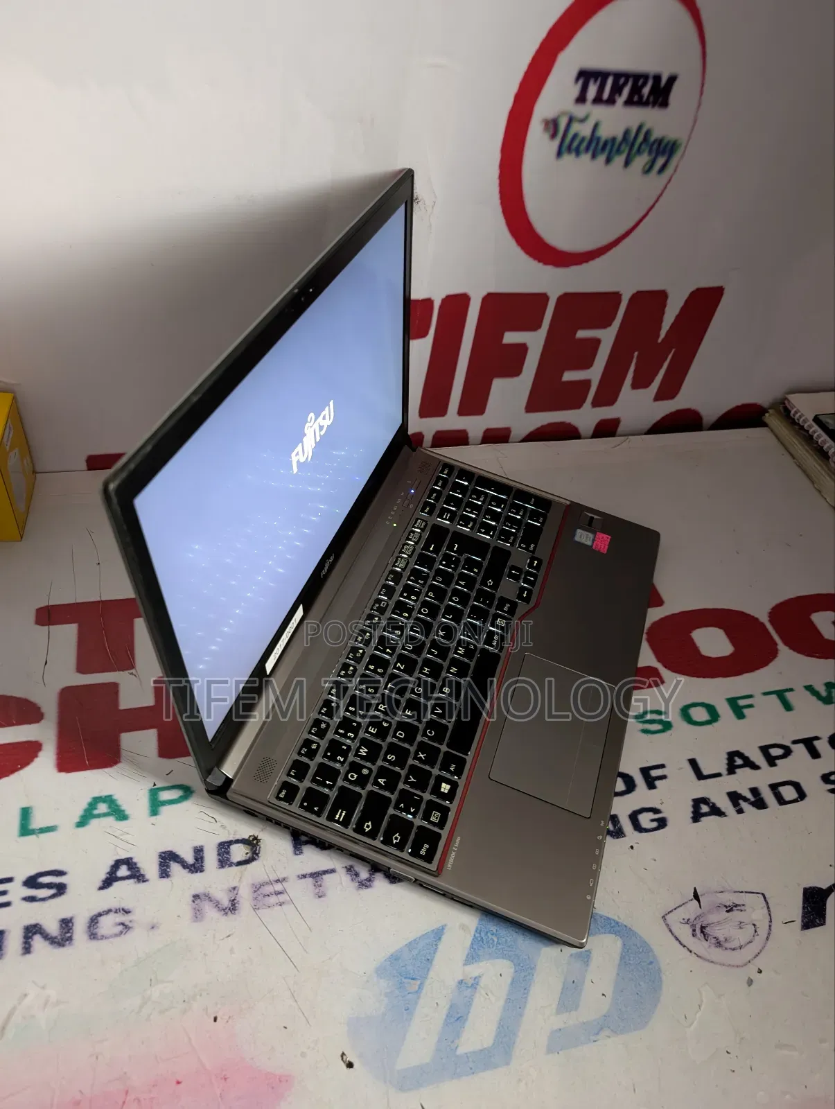 Laptop Fujitsu Lifebook E756 8GB Intel Core I5 HDD 500GB