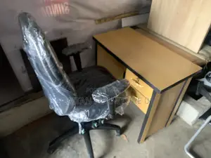 Photo - Table And Chair Uk Used