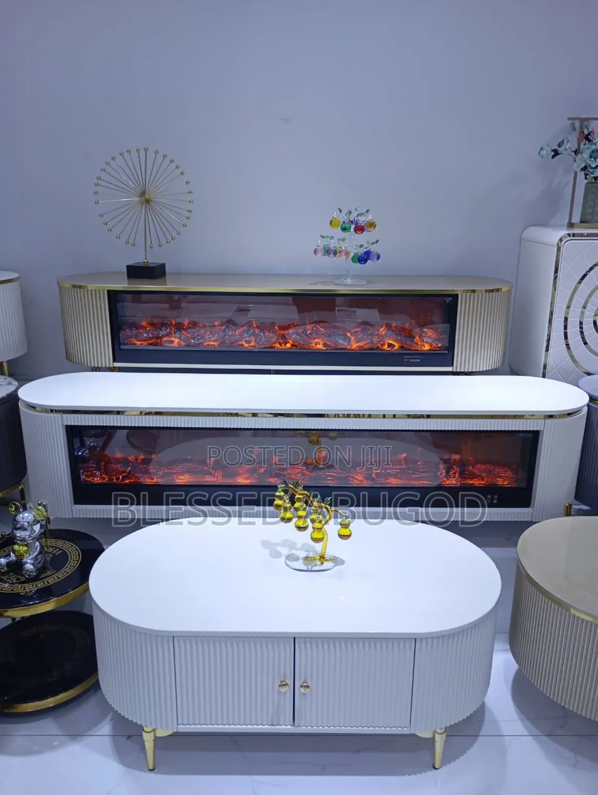 Executive Fire Shelves With Center Table