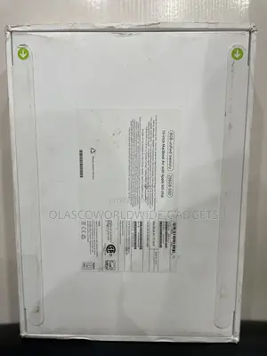 New Laptop Apple MacBook Air 2024 M3 13-inch 8GB Apple M3 SSD 256GB