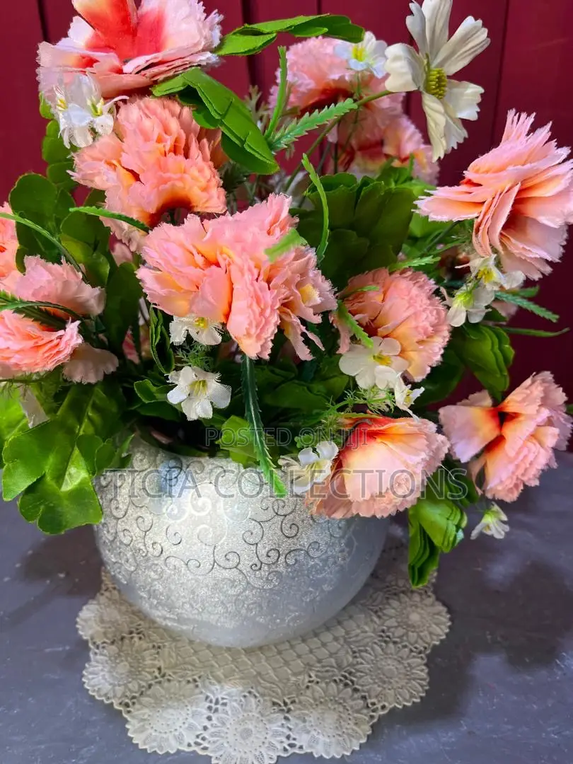 Beautiful Flower Vase With Flowers
