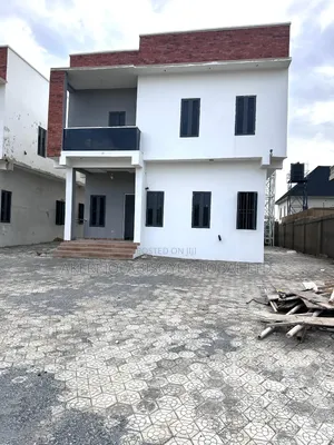 4bdrm Duplex in Guzape Abuja for sale