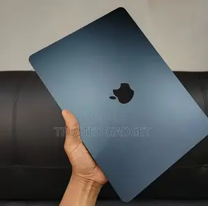 Laptop Apple MacBook Air 2022 M2 8GB Intel Core I5 SSD 256GB