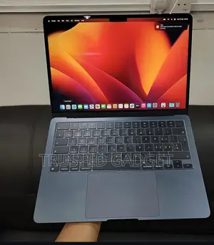 Laptop Apple MacBook Air 2022 M2 8GB Intel Core I5 SSD 256GB