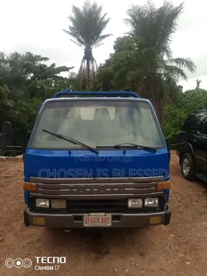 Toyota Dyna 2004 Blue