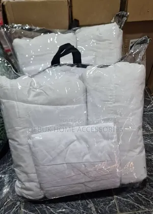 White 6/6 Duvet Set