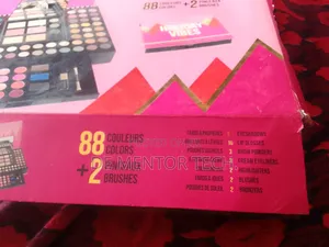 Sephora Collection Holiday Vibes Makeup Palette