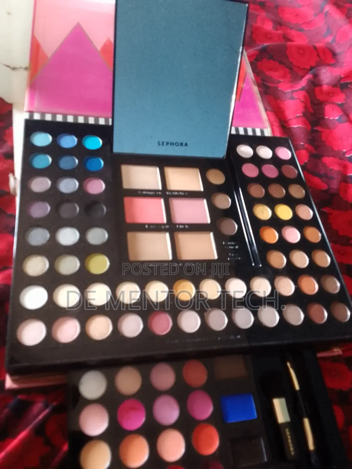 Sephora Collection Holiday Vibes Makeup Palette