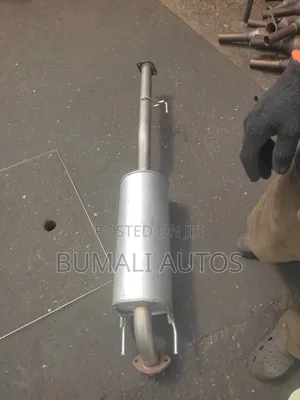 Brand New Exhaust Silencer Center Pot for Toyota 2.7 Hilux
