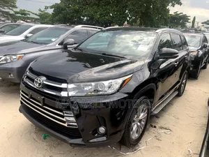 Toyota Highlander 2016 Black