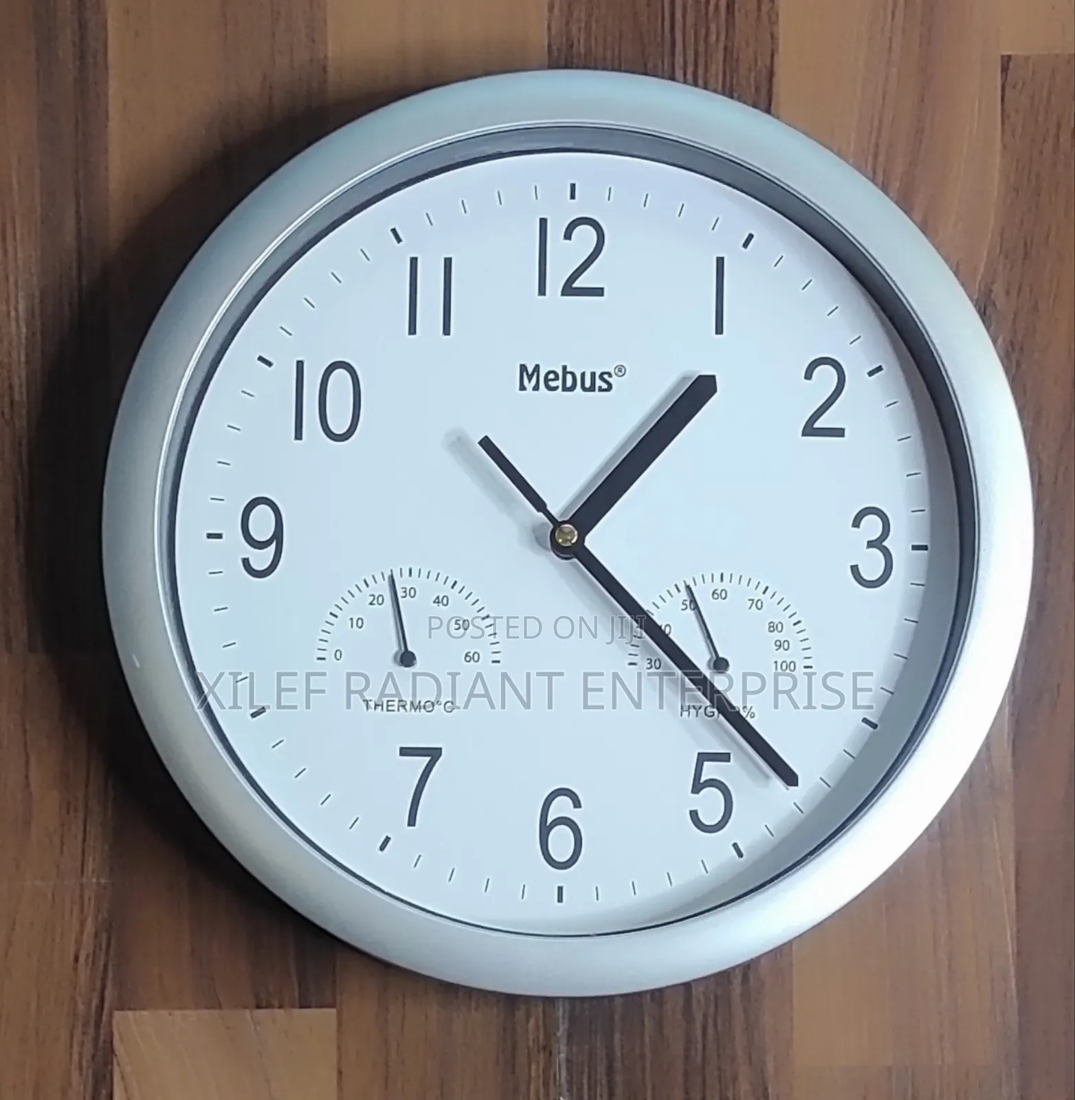Mebus Quartz Wall Clock With Thermometer and Hygrometer.