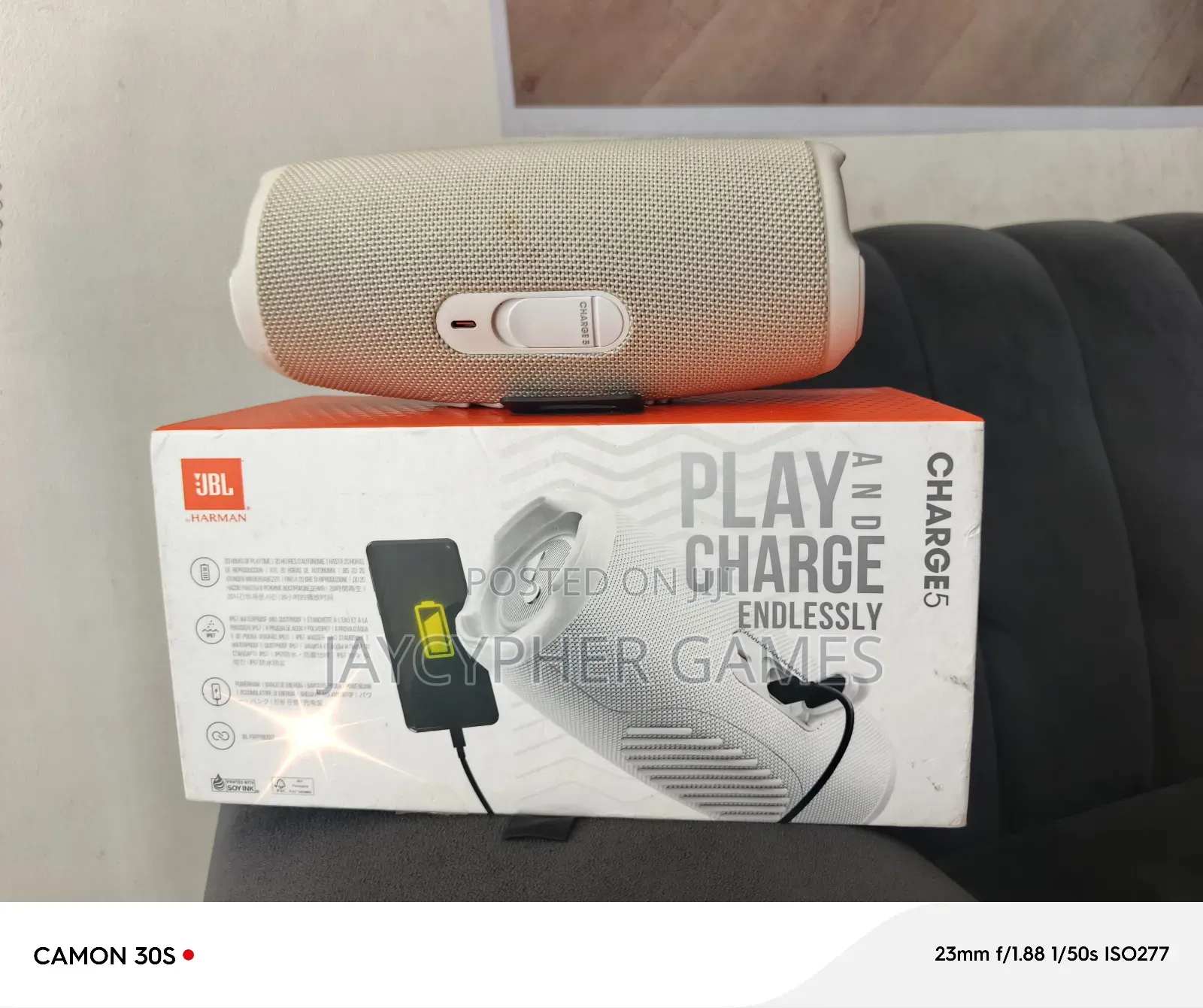 JBL Charge
