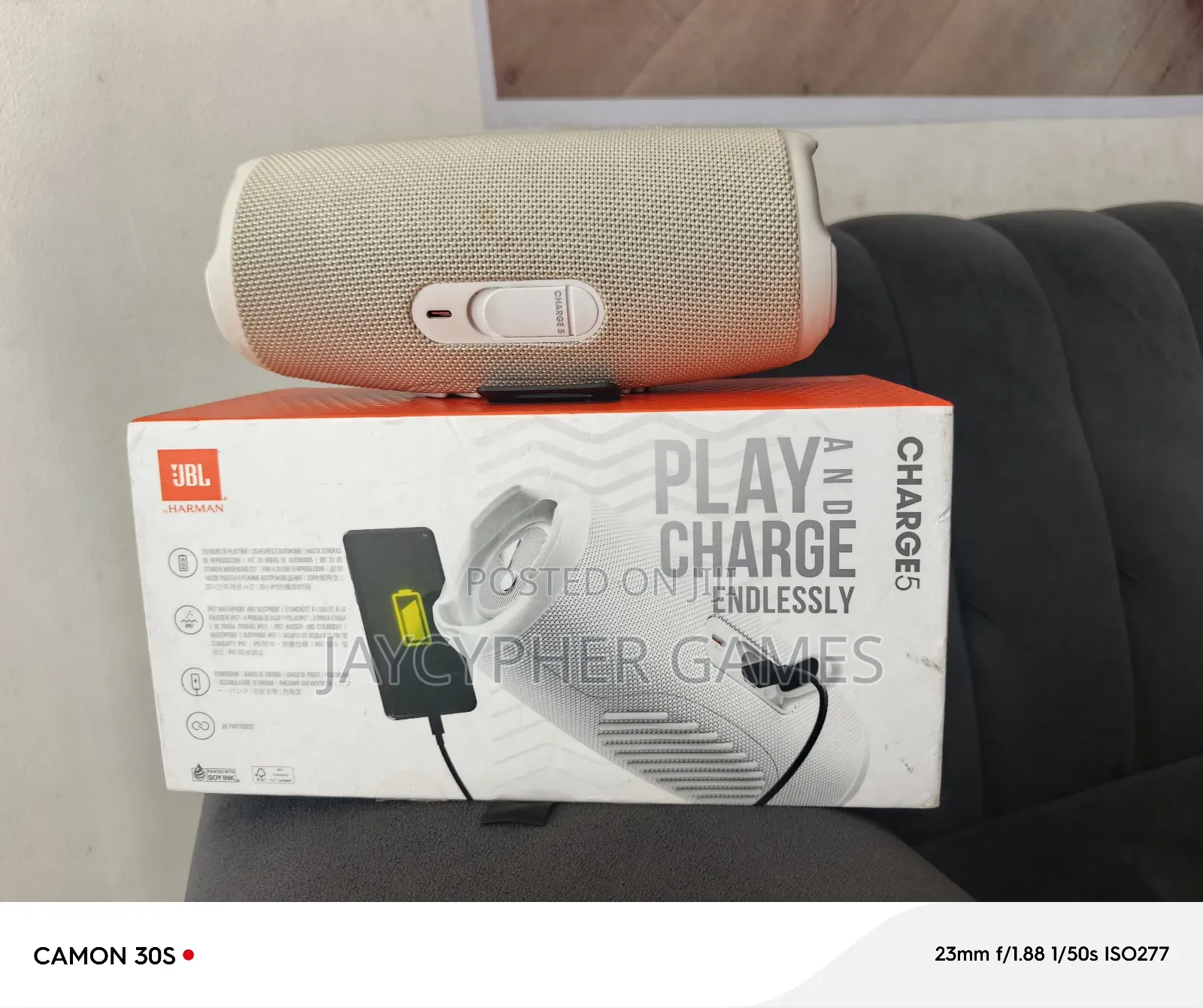 JBL Charge
