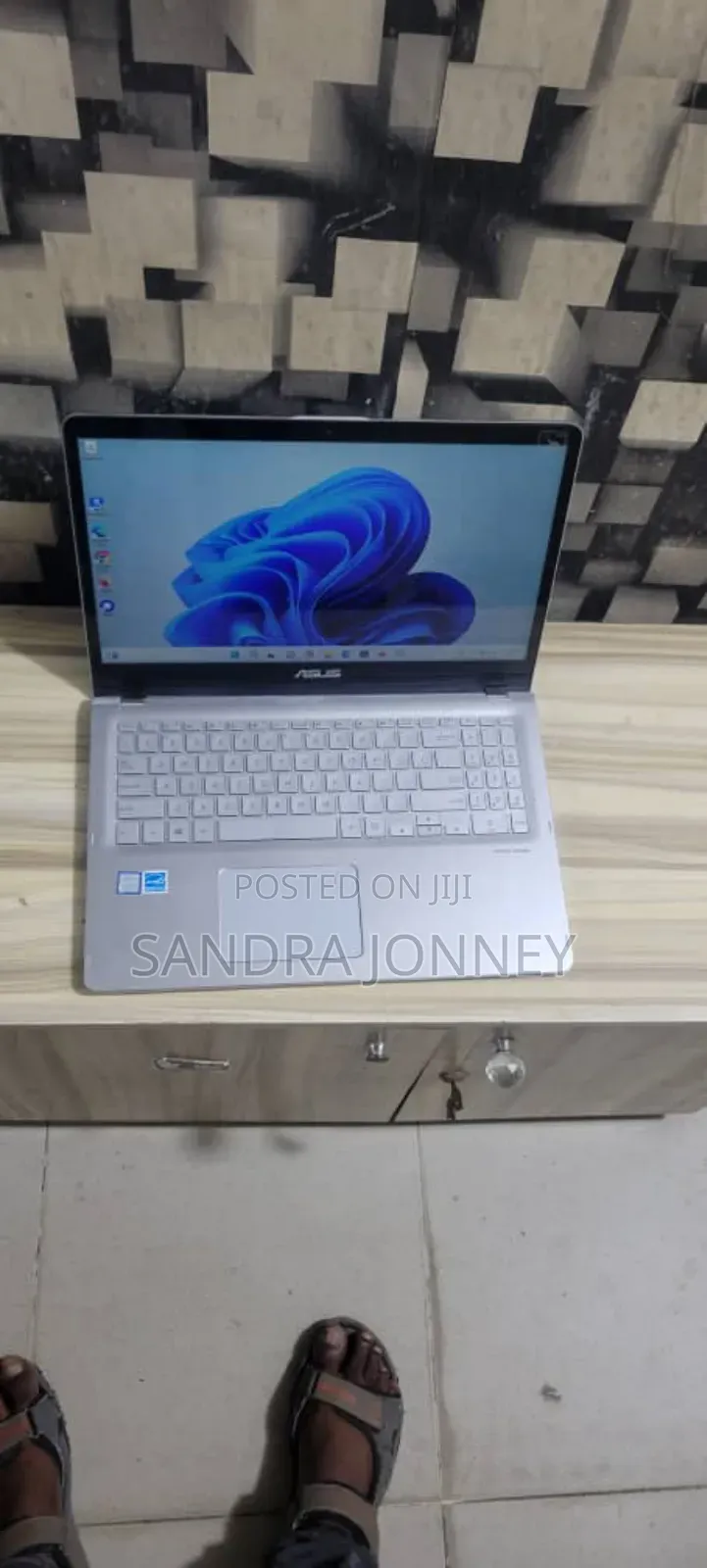 Laptop Asus Q524UQ 8GB Intel Core I5 SSD 256GB