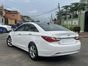 Hyundai Sonata Limited Sedan FWD (2.4L 4cyl 6A) 2013 White