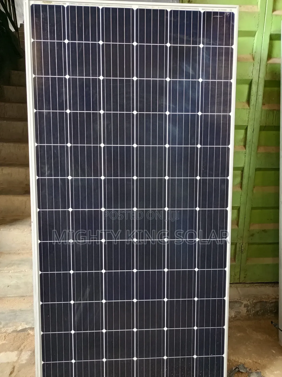 This Is 72 Cell's 5 Line Trina Solar Panel