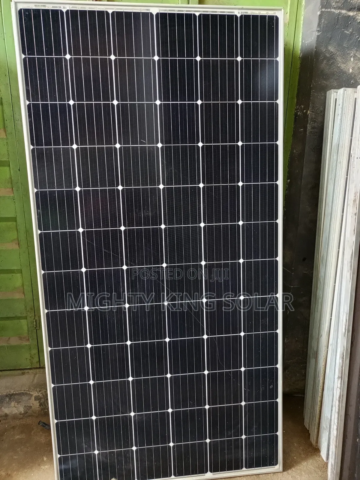 This Is 72 Cell's 5 Line Trina Solar Panel