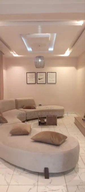 2bdrm Block of Flats in Katampe Main for sale