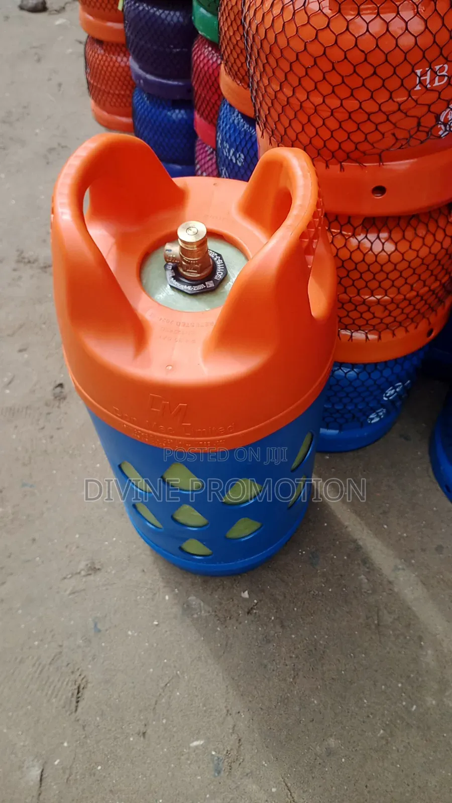 12.5kg Fiber Cylinder, Multiple Color.