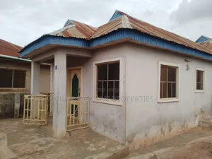 Furnished 2bdrm Block of Flats in Osin, Ilorin West for sale