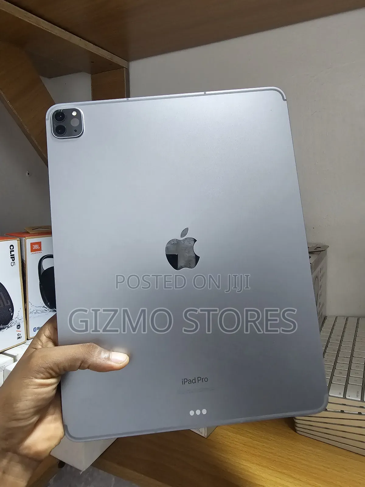 Apple iPad Pro 1 TB Gray