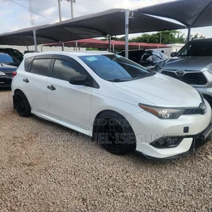 Toyota Corolla 2016 White