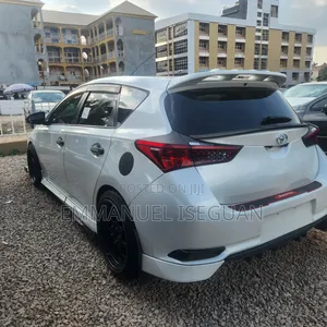 Toyota Corolla 2016 White