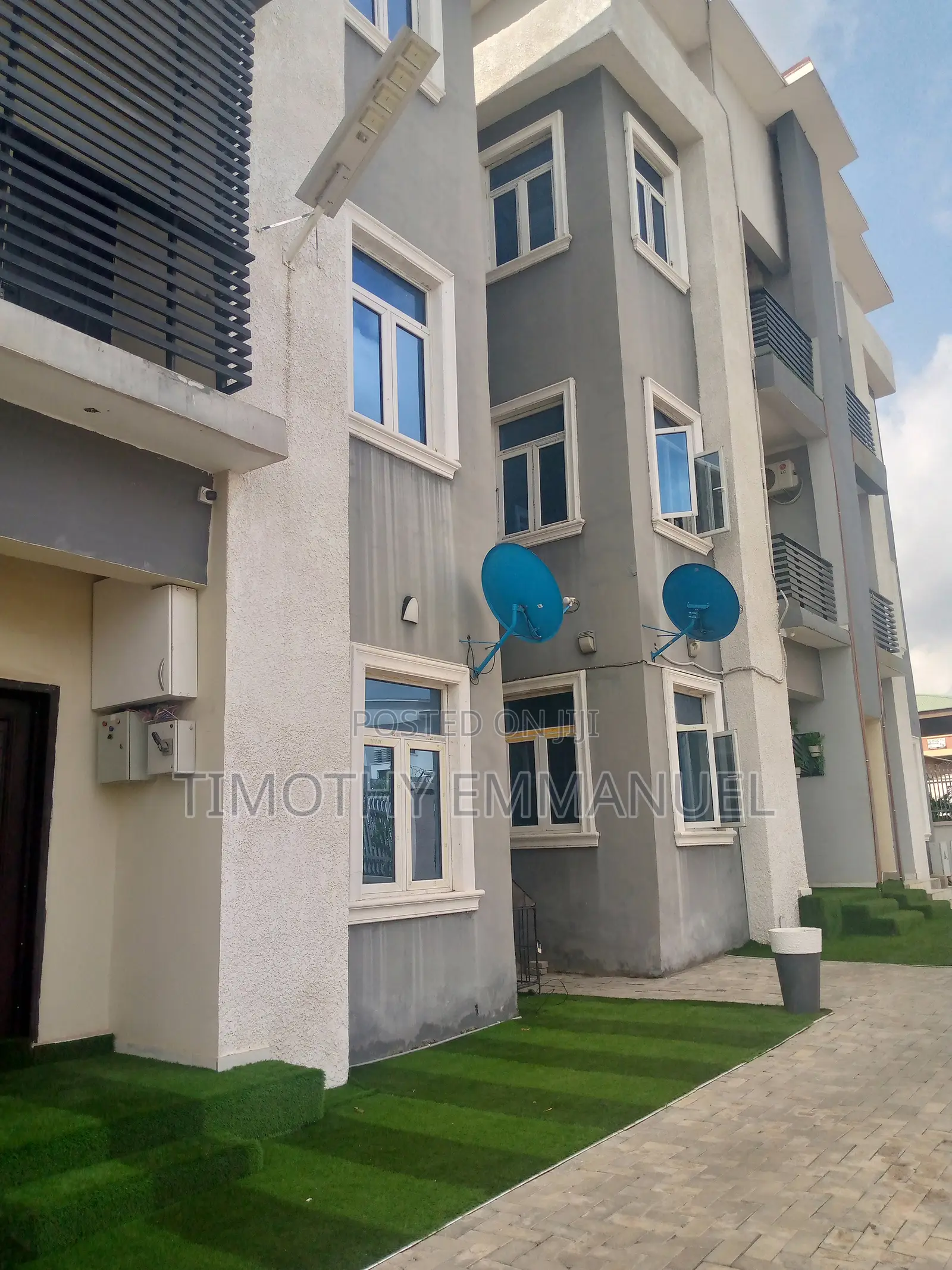 Furnished Serviced Apartment