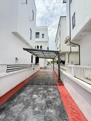 5bdrm Duplex in Orchid, Chevron for sale