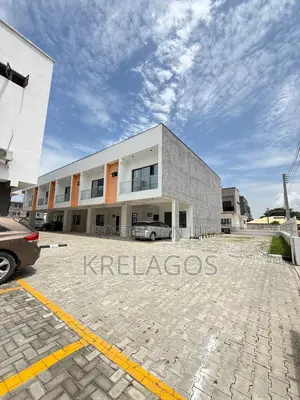 3bdrm Duplex in Orchid, Chevron for sale