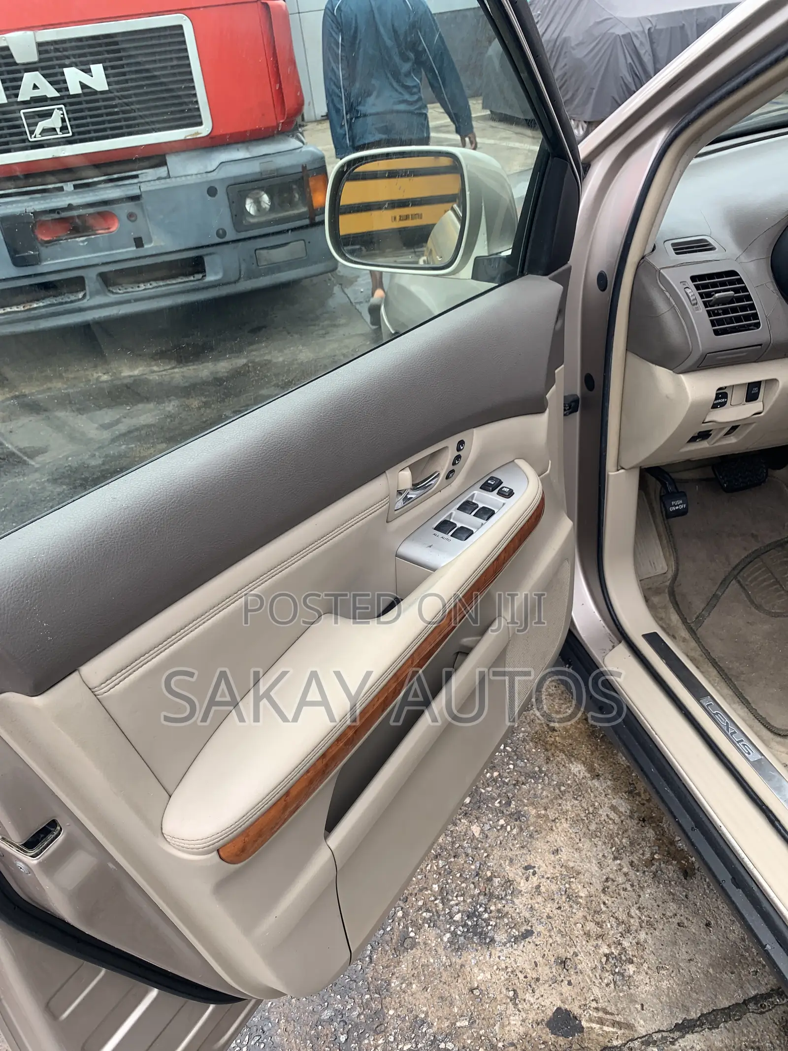 Lexus RX 330 2005 Gold