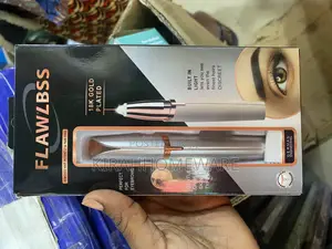 Flawless Brow ( Eye Brow Trimmer)
