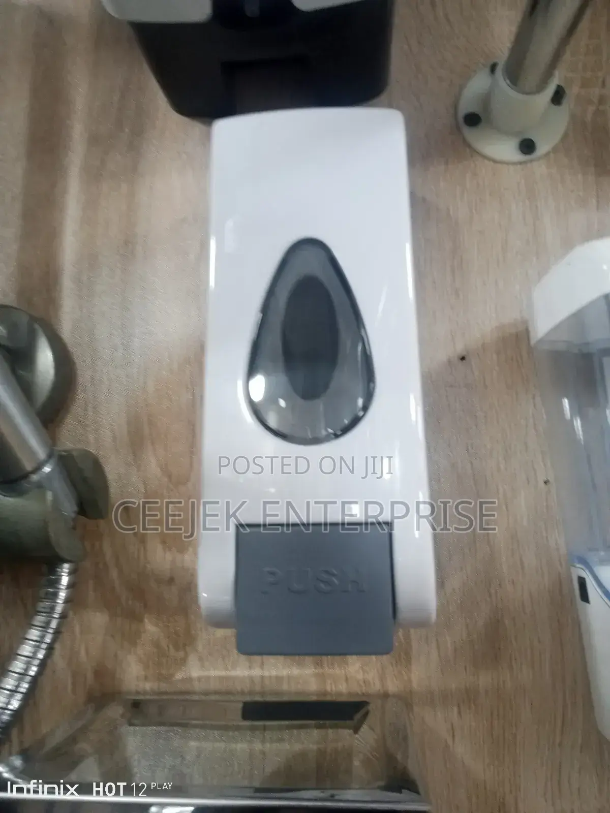 Manuel Soap Dispenser