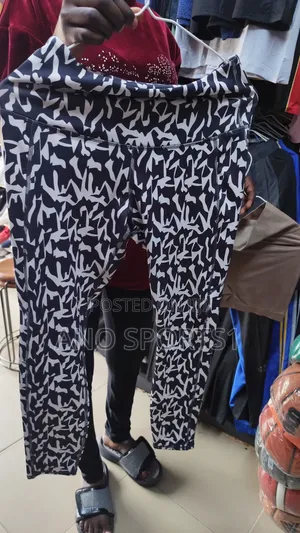 Female Gym Leggings/Tight