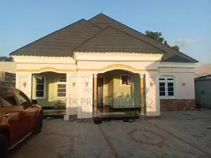 3bdrm Bungalow in Welfare Quarters, Makurdi for sale