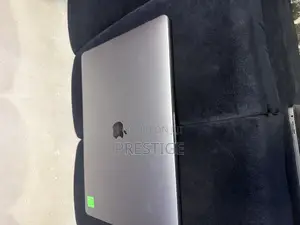 Laptop Apple MacBook Pro 2017 16GB Intel Core I7 SSD 512GB