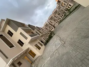 5bdrm Duplex in Dawaki for sale