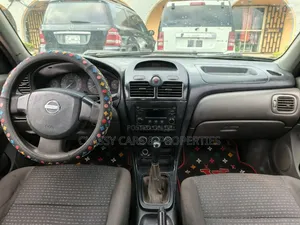 Nissan Sunny 2010 Black