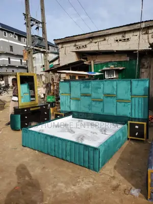 Full Padded Bedframe