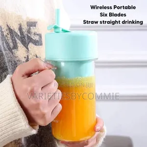 2 in 1 Portable Juicier With Straw
